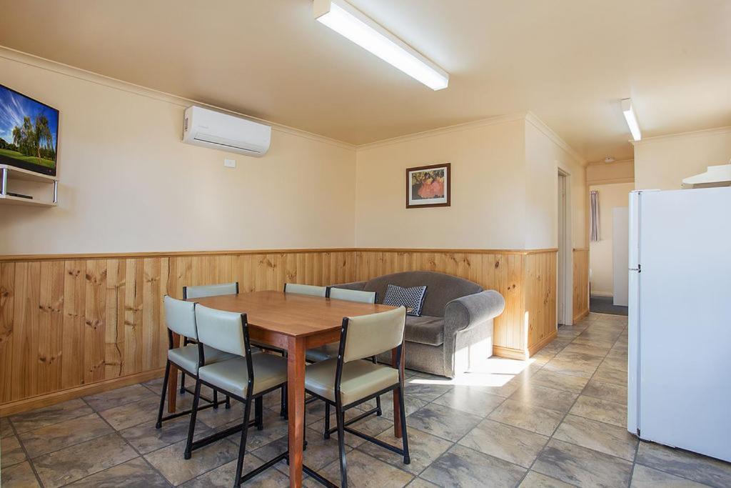 Hamilton Caravan Park Bagian luar foto